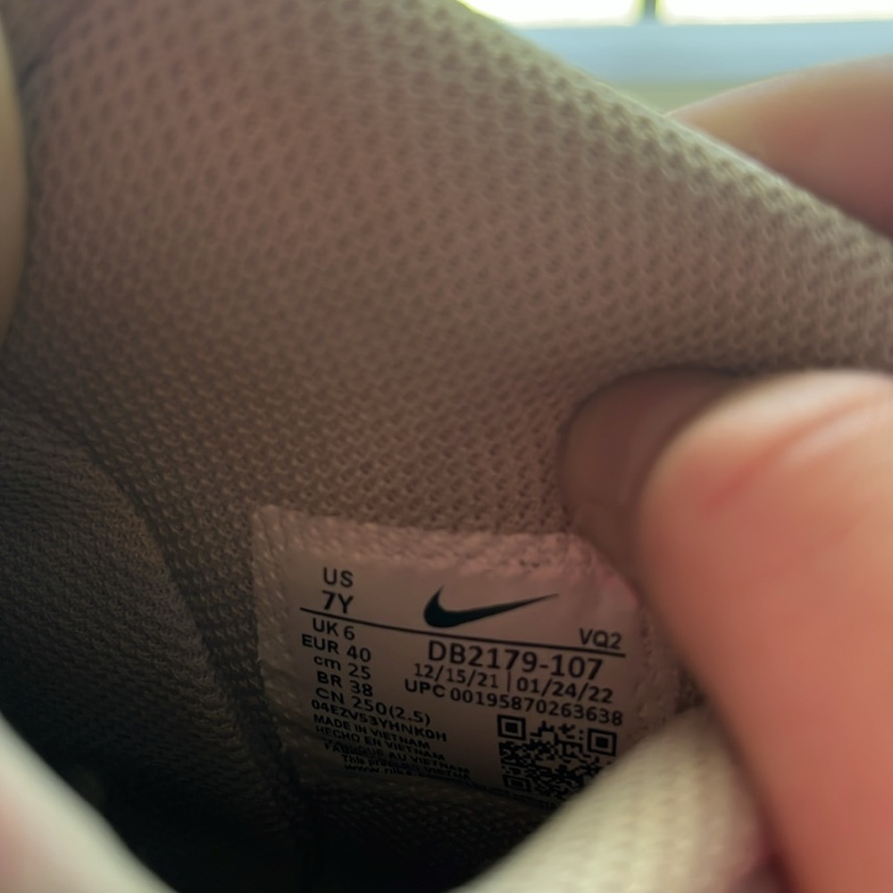 Nike Dunks - Picture 8 of 8